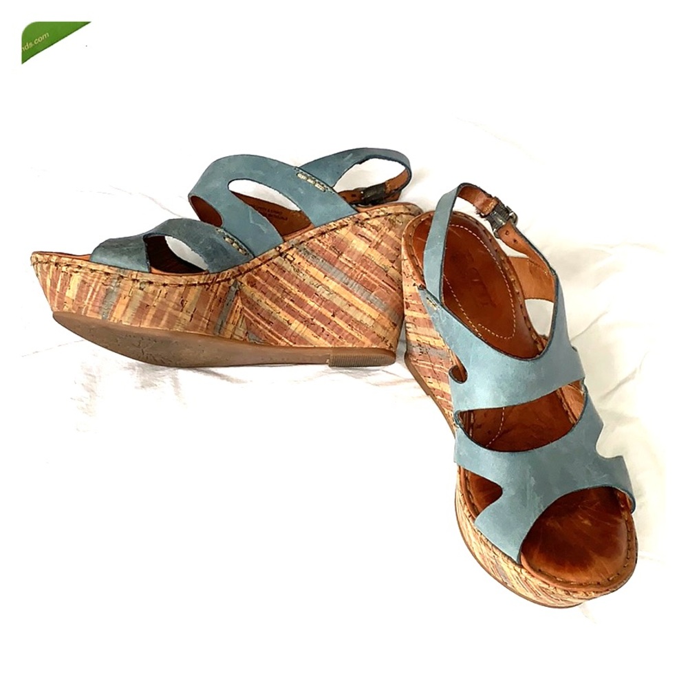 Born blue wedges